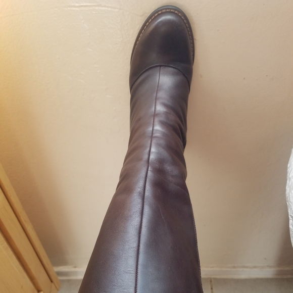 BCBG Brown Leather Boots - Picture 3 of 7